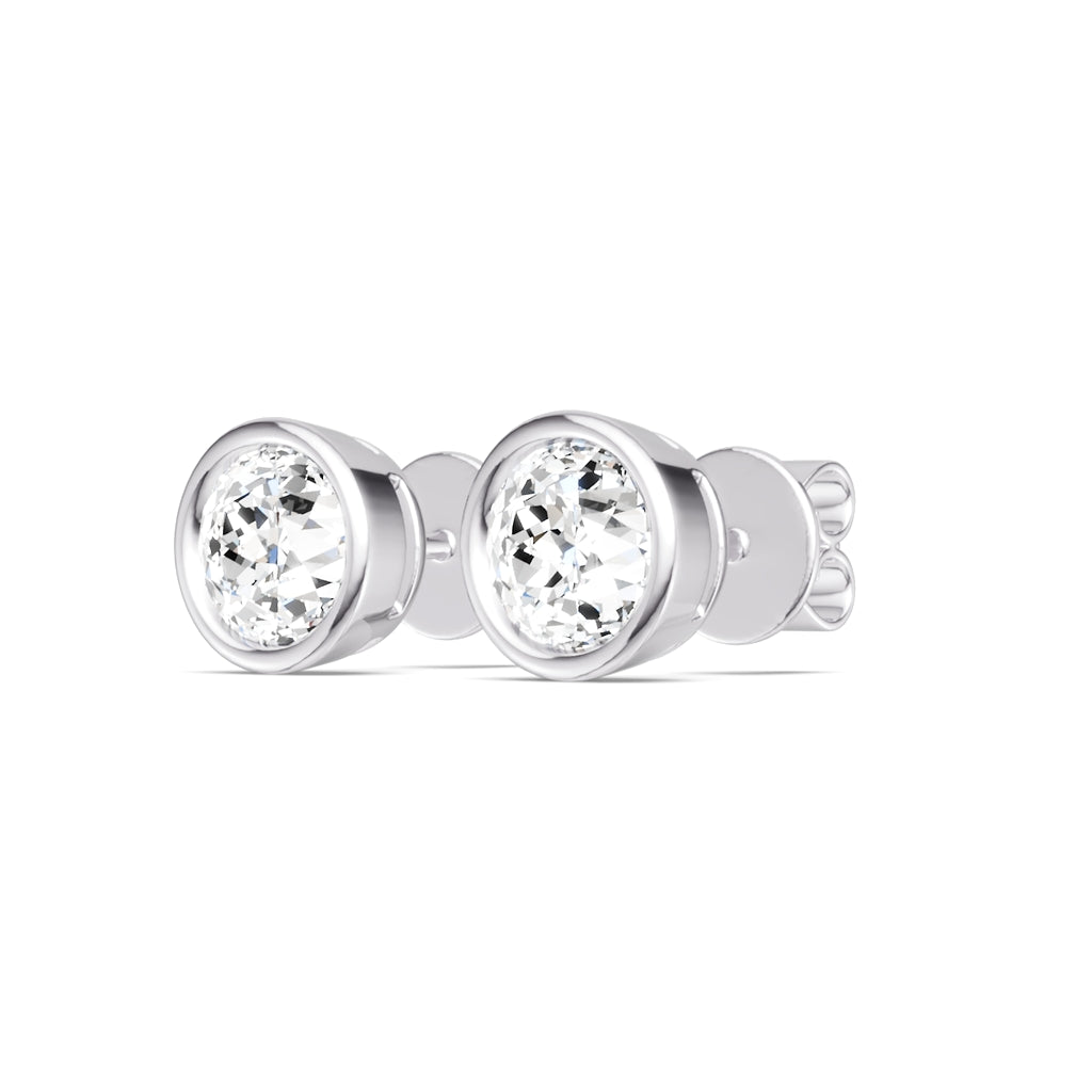 Round Diamond Studs