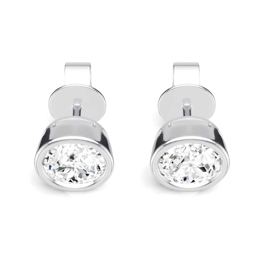 Round Diamond Studs
